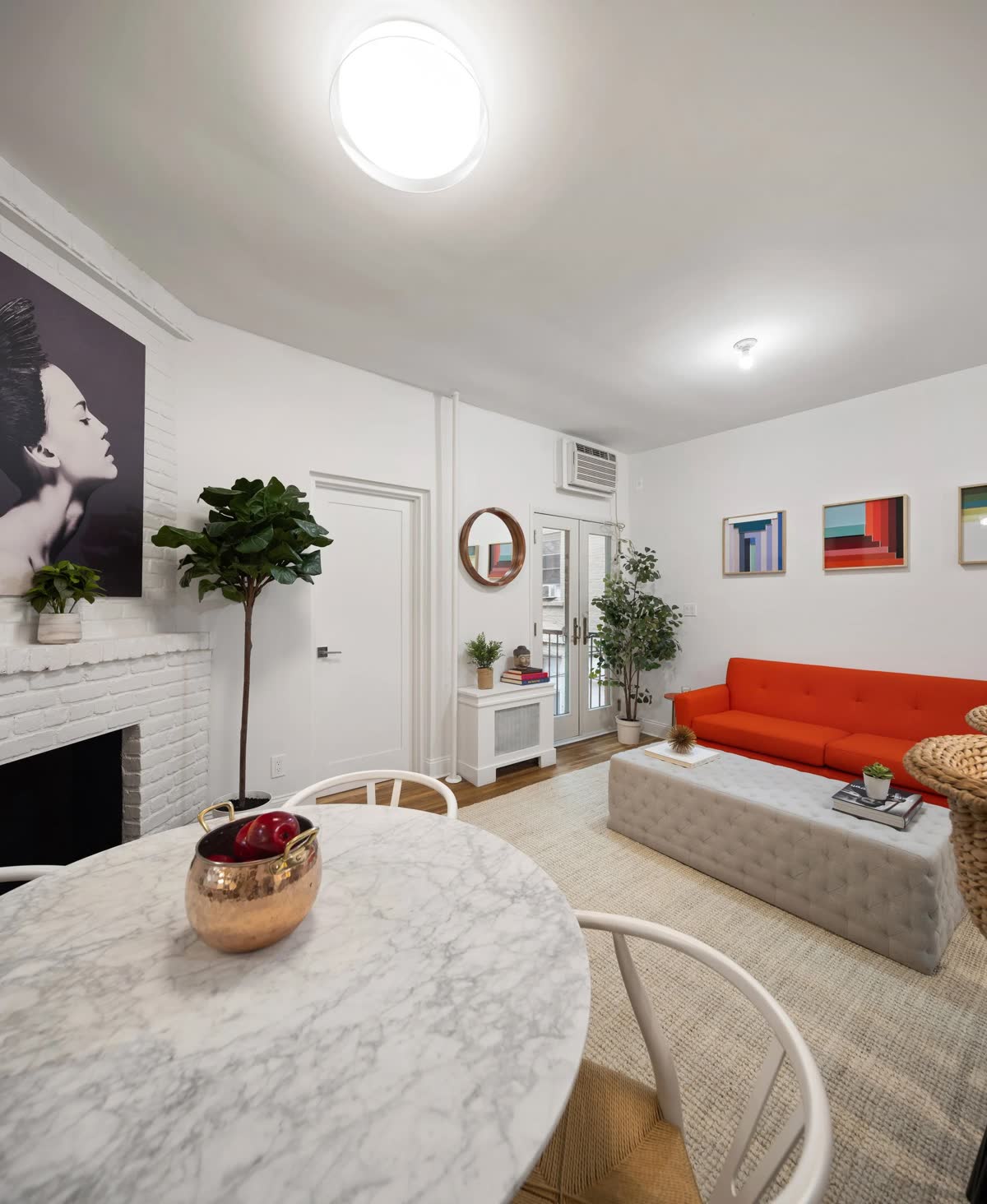 Staged residence