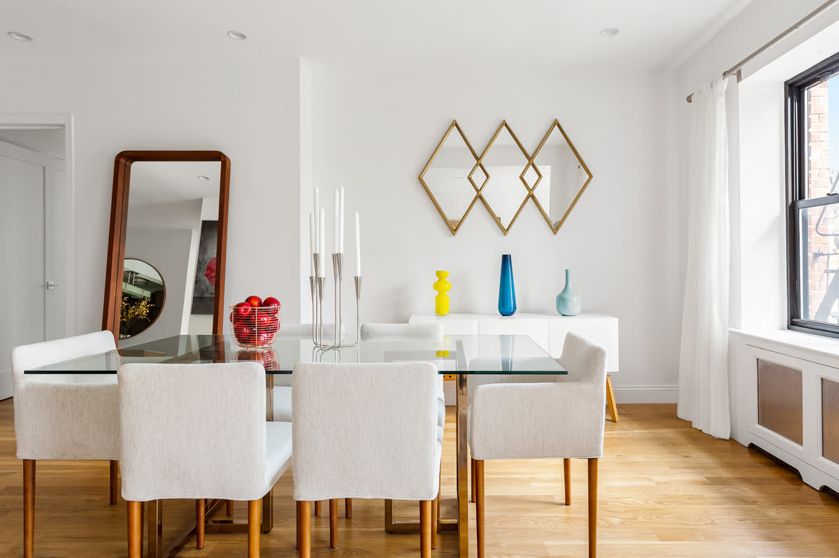 Staged residence